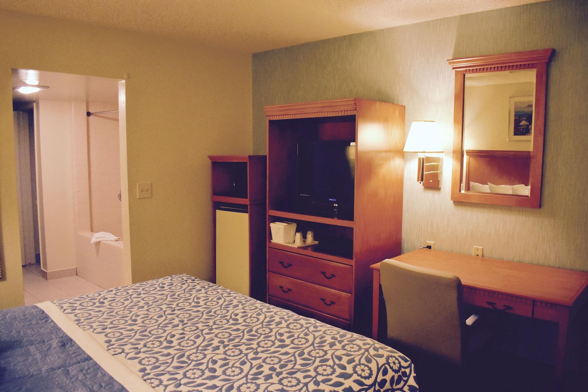 Days Inn By Wyndham Anaheim Near The Park Bagian luar foto